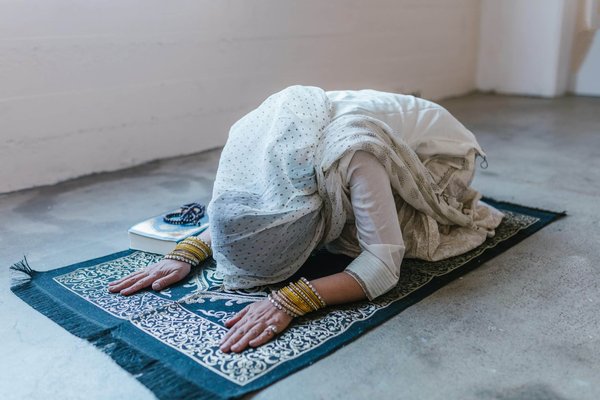 Les avantages du tapis de prière de poche